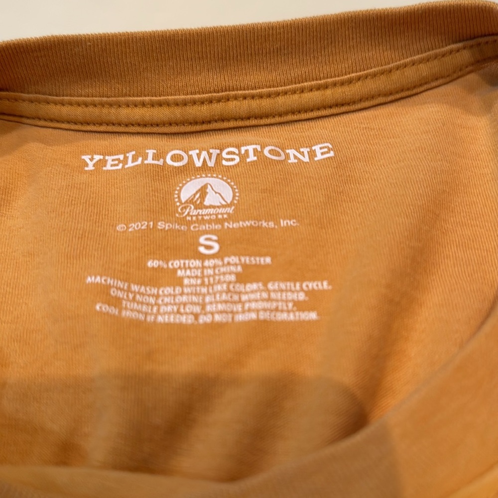 Yellowstone Dutton Ranch T-Shirt - Picture 10 of 10